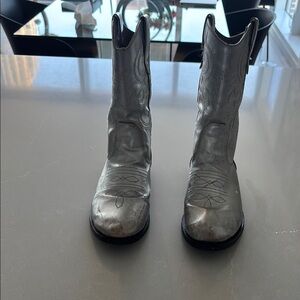 Girl’s Silver Cowboy Boots